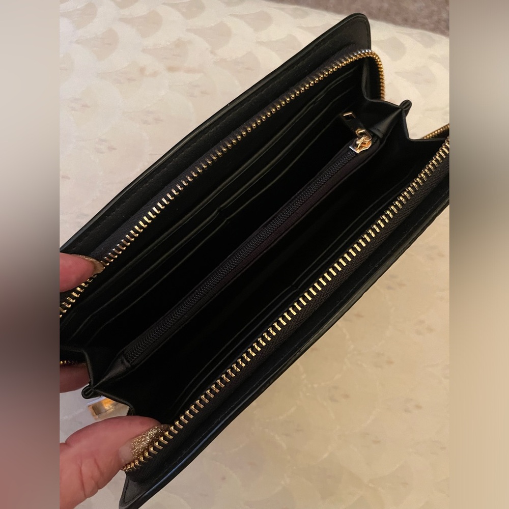 *NWOT* Black Purse with Matching Wallet - Picture 8 of 10